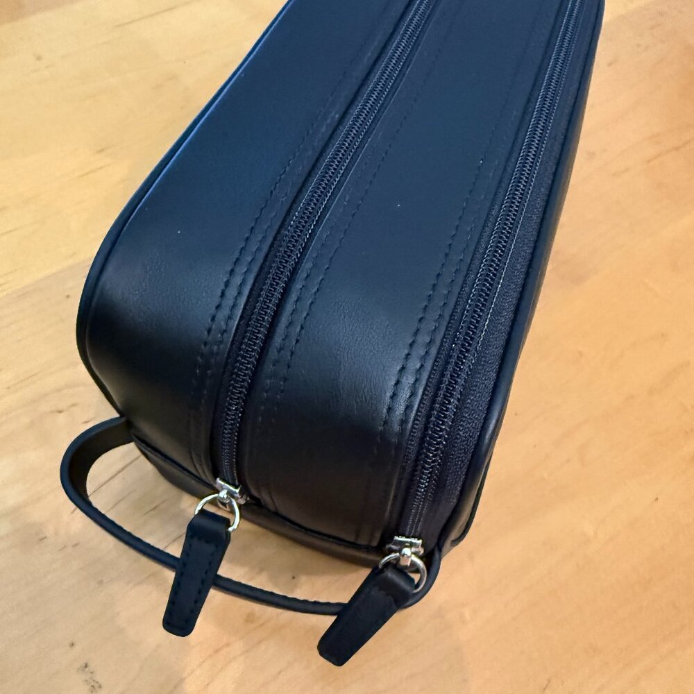 New and Unused Leatherology Double Zip Toiletry Bag Dopp Kit